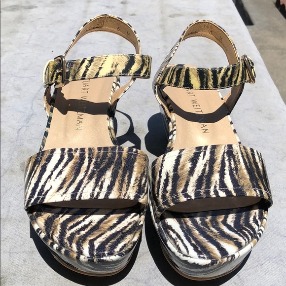 ☀️☀️STUART WEITZMAN Animal print wedge sandals - Picture 3 of 9
